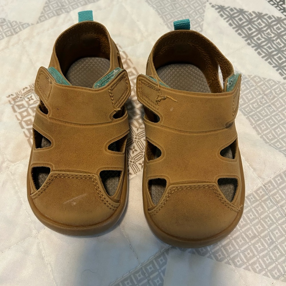 Ten little Brown Sandals